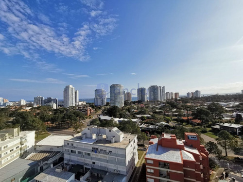 Imagen 19 de 25 de Punta Del Este Zona Brava