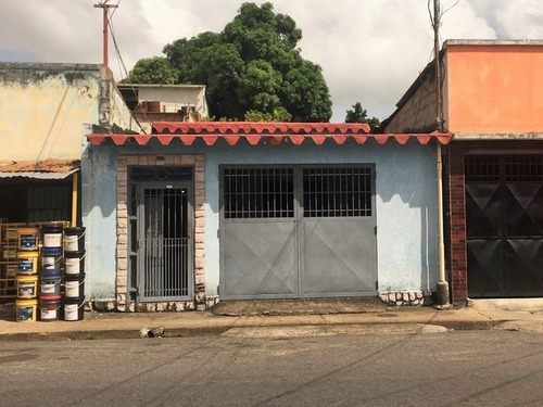 Casa En Venta Calle Carvajal Ubicación Comercial