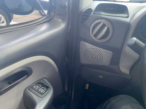 Imagem 8 de 15 de Fiat Doblo Essence 1.8 2012 7 Lugares