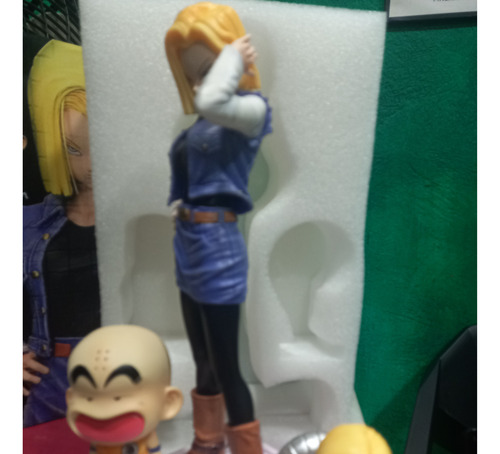 Androide 18 (lazuli). Y Krillin