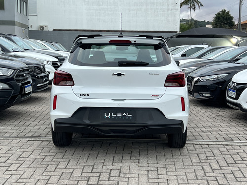 Chevrolet Onix RS Turbo 1.0 12V