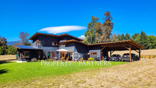 Moderna Casa En Los Riscos