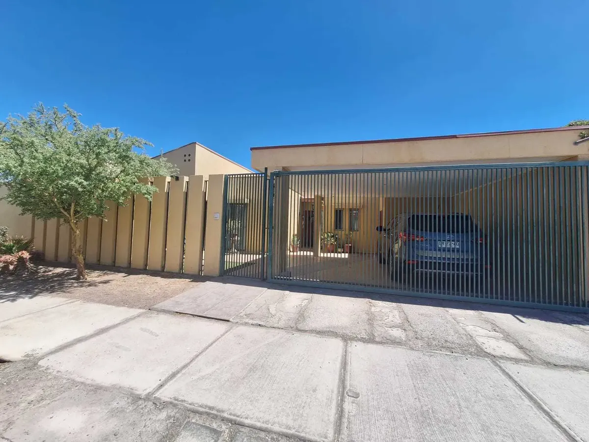 Imagen 2 de 16 de Vendo Hermosa Casa Amplia (145904)