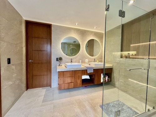 Casa Remodelada En Bosque De Granados