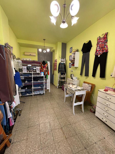 Venta Local A La Calle En Chacarita - Charlone Casa Av. F. Lacroze
