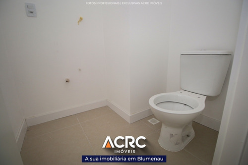 Imagem 13 de 18 de Acrc Imóveis - Apartamento Novo Com Aquecimento A Gás E Piscina Para Venda No Bairro Ponta Aguda - Ap04245 - 69267064