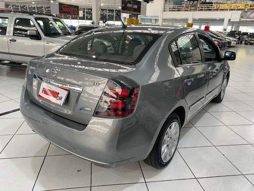 Imagem 4 de 6 de Nissan Sentra 2.0