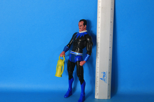 Sinestro Dc Universe Classics Figura (Usado)