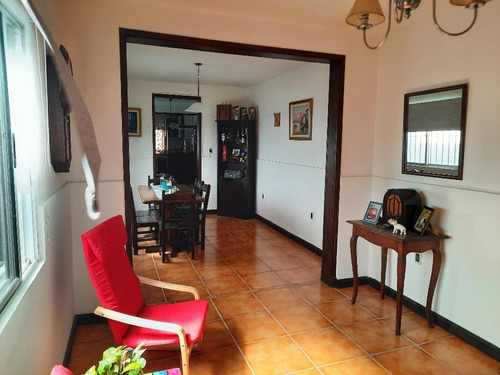 Casa Mas Apto Y Barbacoa Completa Impecable!!!