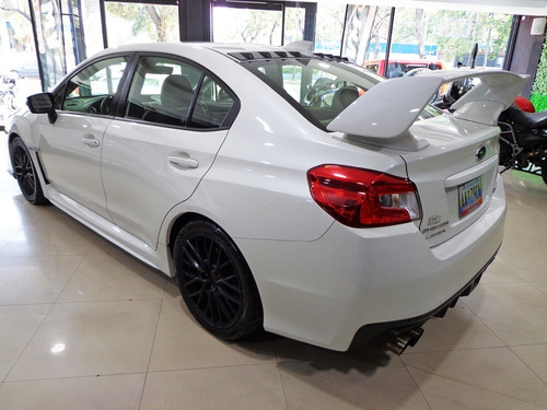 Imagen 6 de 10 de Subaru Impreza Wrx Sti 2017 4wd Sincrónico Full Accesorios