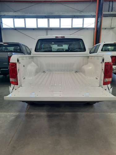 Imagen 4 de 22 de Volkswagen Amarok Trendline 4x2 Manual Fm