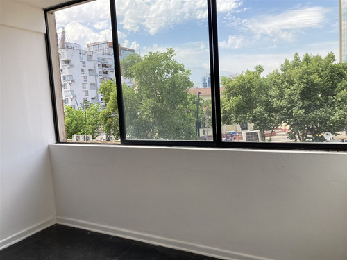 Venta De Oficina En Providencia Con Los Leones Metro L1-l6