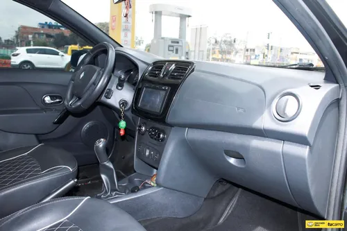 Renault Logan 1.6 Exclusive