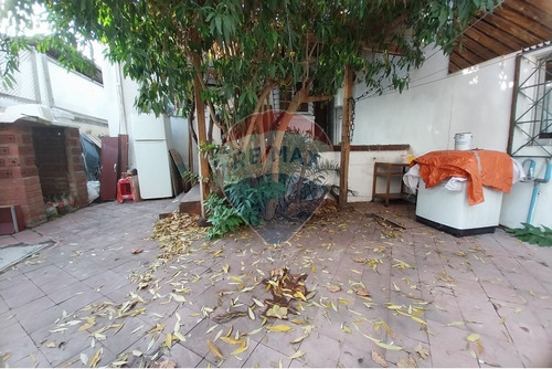 Casa En Venta Ñuñoa, 5d + 4b + 3est, Suarez Mujica