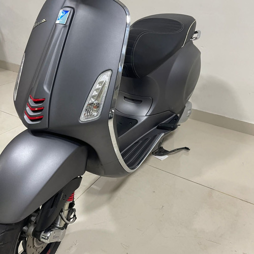 Vespa Sprint 150s 2018 Usada - 7.900 Km