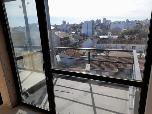 Imagen 8 de 30 de Departamento 3 Ambientes Semi Piso A La Calle A Estrenar