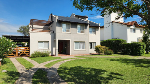 Valle Escondido Los Soles Casa En Venta 5 Dormitorios Apta Credito
