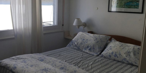 Imagen 4 de 6 de Apartamento En Casco Historico De 2 Dormitorios
