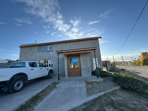 Casa En Venta 3 Dorm Rauli N°4103 Y Michai Precio U$d230.000