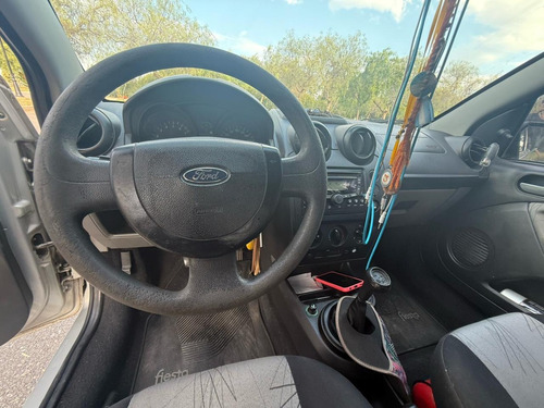 Ford Fiesta 1.6 Ambiente Plus