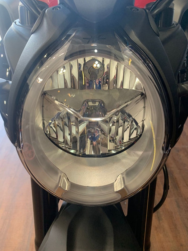 Imagen 14 de 25 de Mv Agusta Brutale Rosso 800, No Ktm, No Bmw, No Kawasaki.