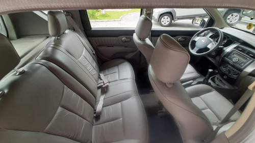 Nissan Livina 1.6 Night&day 16v Flex 4p Manual