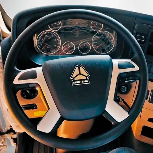 Imagen 4 de 8 de Camión Con Caja Seca 7mts Howo 240hp 12t 4x2 Mod.2022