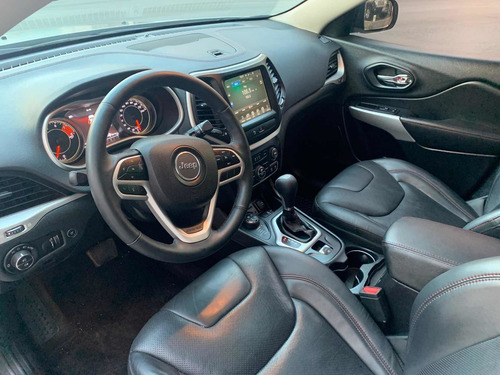 Imagen 9 de 12 de Jeep Cherokee Trailhawk 3.2 V6 270cv At9