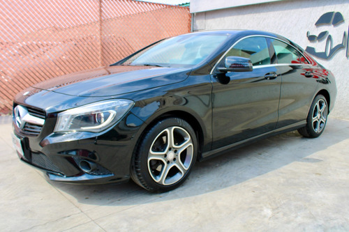 Mercedes-Benz Clase CLA 1.6 200 Cgi Sport At