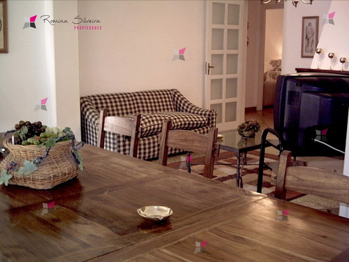 Casa En Mansa, 3 Dormitorios *- Ref: 7200