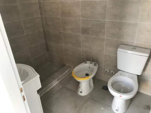 Imagen 4 de 4 de Oficina En Venta En Quilmes Centro