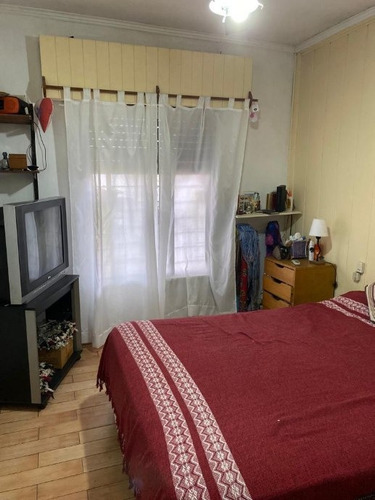 Imagen 10 de 14 de Permuta - Casa De 3 Ambientes En Lote Propio En Venta - Castelar Norte