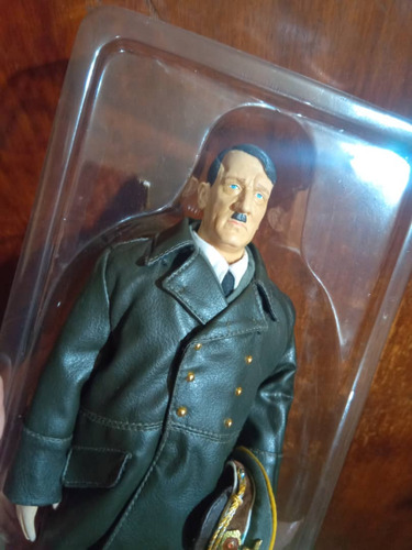 Figura Adolf Hitler 12 . In The Past Toys 2001. Completo 