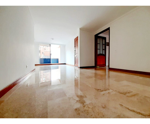Apartamento Laureles Cerca A Iglesia Santa Teresita