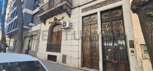 Venta Casa 4 Ambientes Refaccionada En Balvanera