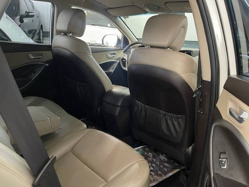 Imagem 5 de 8 de Hyundai Santa Fé 3.3 Mpfi 4x4 V6 270cv Gasolina 4p