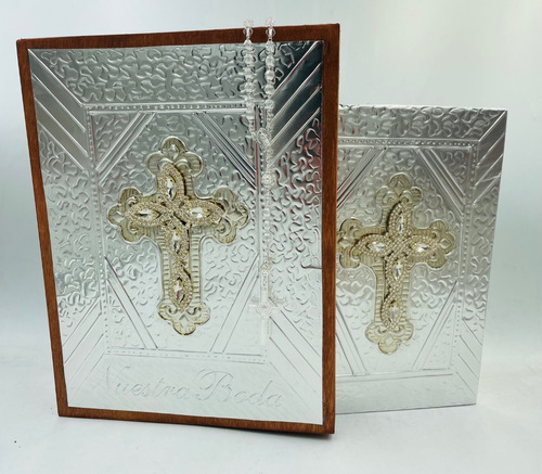 Biblia Boda Caja Repujado Latino Letra Grande