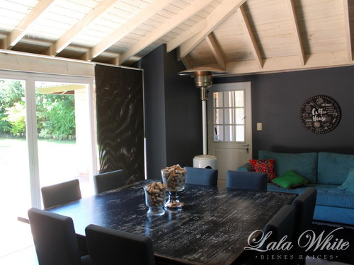 Imagen 7 de 17 de Venta - Casa En El Rodal