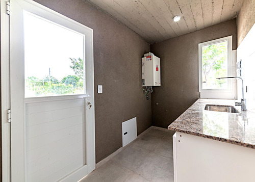 Venta Casa Pilar Del Este - San Ramon A Estrenar Con Pileta Y Jacuzzi
