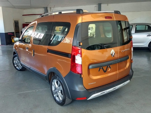 Imagen 10 de 25 de Kangoo Stepway 1.5dci Okm 2023 Concesionario En Stock (ew)