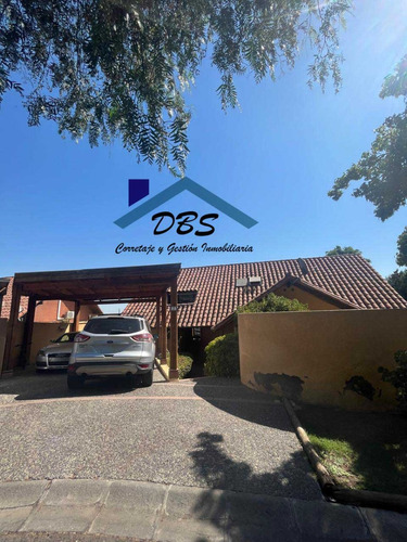 Dbs Propiedades Arrienda Casa 2 Piso 4d/5b/2est/1b$2.000.000