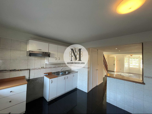 Casa 3 Pisos - 120 M2 - 4d- 2b-1est (107410)