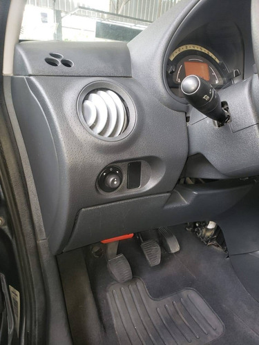 Imagem 6 de 9 de Citroën C3 1.6 Exclusive 16v Flex 4p Manual