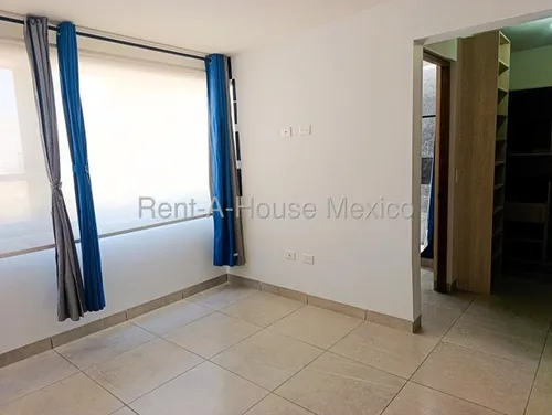 Zákia, Renta - Casa Con Cuarto De Tv, 3 Recámaras, Amenidades