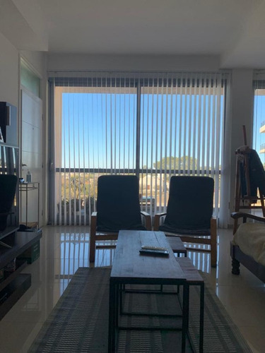 Imagen 6 de 26 de Venta - Departamento Edificio Palmetto