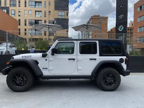 Jeep Wrangler Sahara 4xe