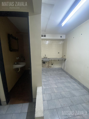 Venta C/ Renta De Excelente Local Sobre Av Beiro En Villa Devoto
