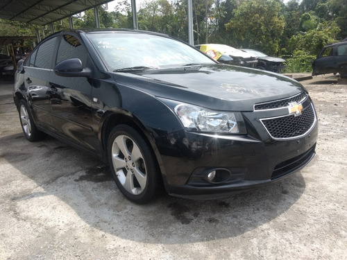 Imagem 3 de 15 de Chevrolet Cruze 13 Lt Sedan Automático Sucata Para Peças