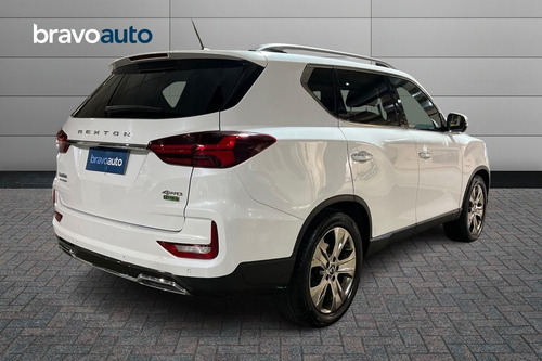 SsangYong Rexton (IN) 2.2 LIMITED PLUS AT 4X4 DIESEL