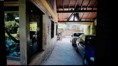 Imagen 16 de 17 de Venta De Chalet 4 Amb. Parque Leloir, Ituzaingo
